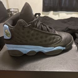 Jordan retro 13 Black and blue trim