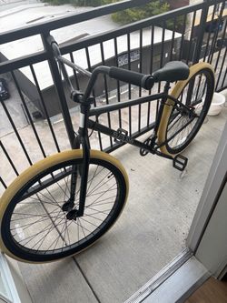Elite bandit 29” bike