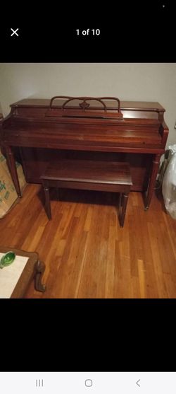 Antique Piano