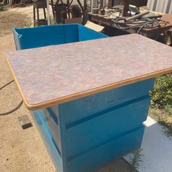 Resteraunt Tabletop And Seats