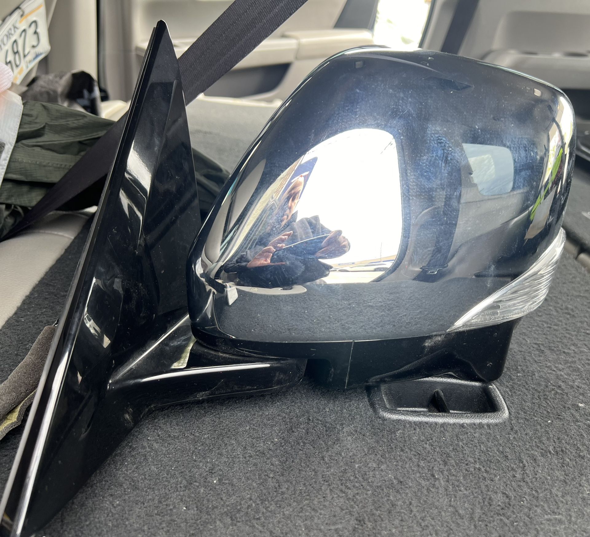 2021 INFINITI QX80 OEM LEFT FRONT DOOR MIRROR W/ CAMERA + POWER FOLD + HEAT