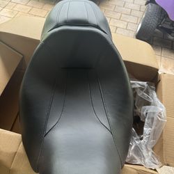 2021 Harley Davidson factory Seat 