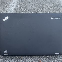 A Good Working Lenovo Laptop Windows 10 Pro   /500 Gig Hard Drive /4 Gig Ram Good Battery And New Charger  Complete With Everything