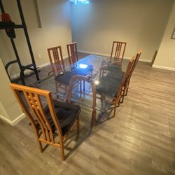 ITALIAN MADE GLASS TABLE WITH 6 CHAIRS