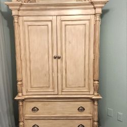 ARMOIRE