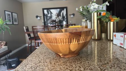 Large bamboo salad bowel