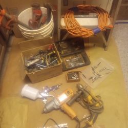 Tool Bundle And Aluminum Ladder 