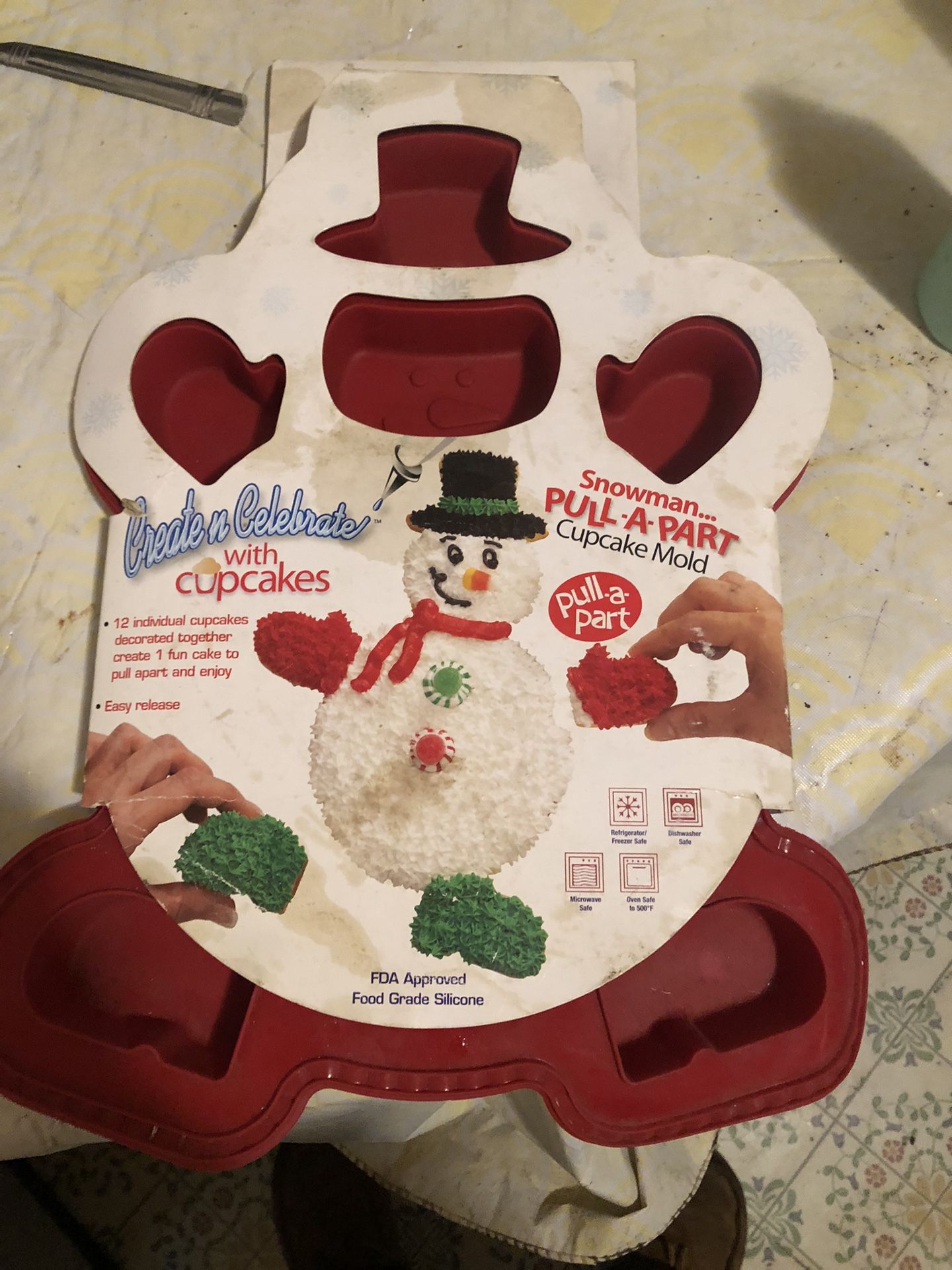 Pull Apart Cupcake Mold/ Snowman/ New