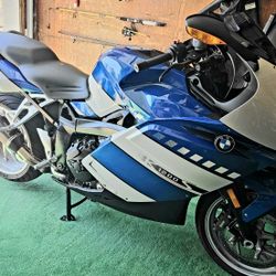 2006 BMW 1200cc Super Bike