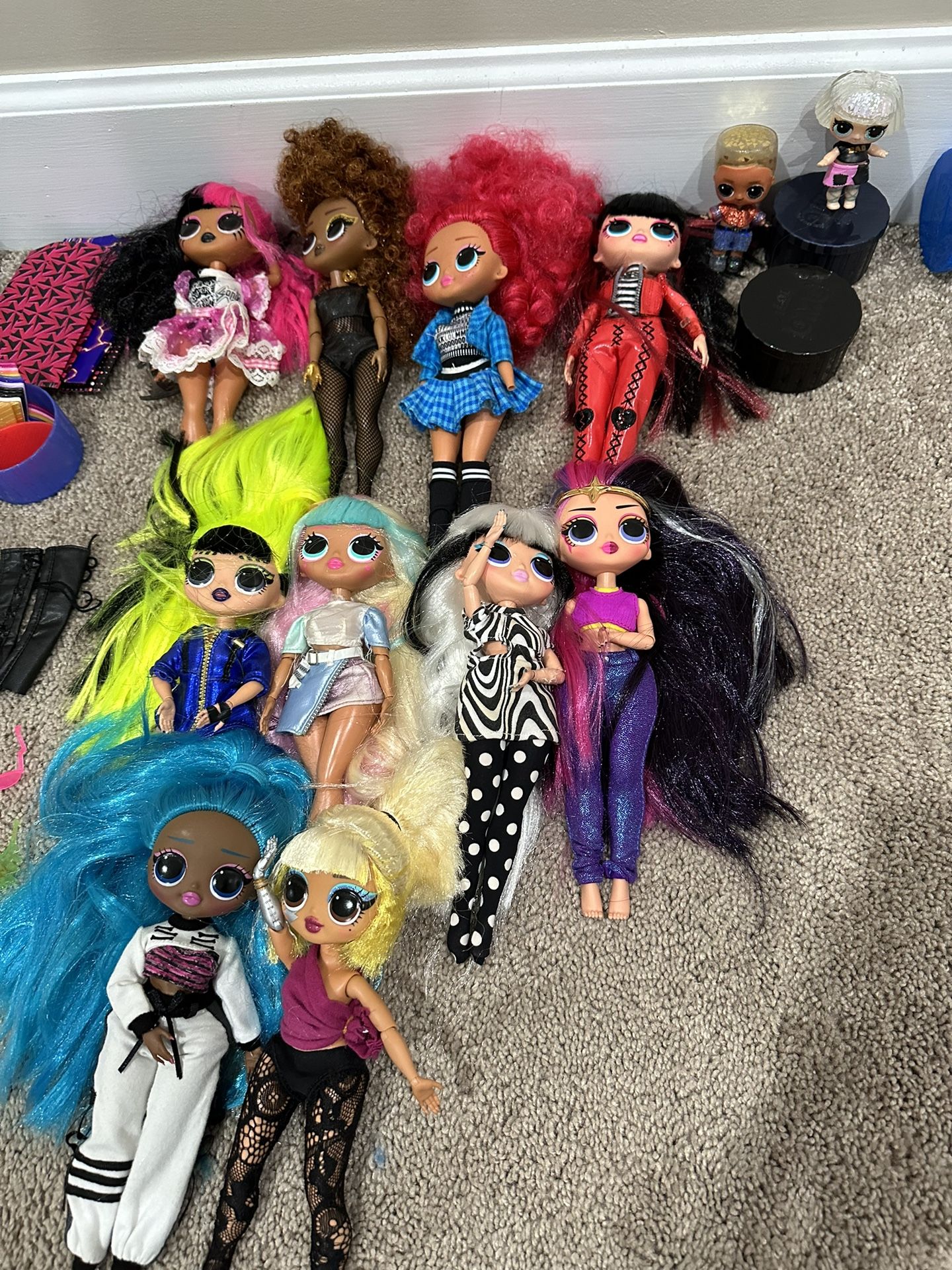 LOL Dolls 