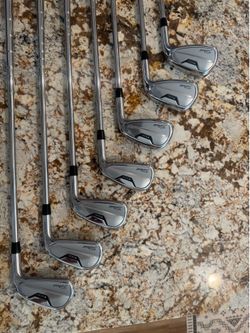 Titleist T200 irons