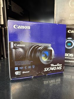 Canon SX740HS PowerShot Camera