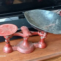 Antique Scale Red Cast Iron No. 4