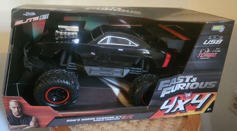 Fast & Furious "Dom's Dodge Charger RT 4x4 RC Car~ $40