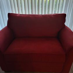 Rooms To Go Like New Red Love Seat Twin Sofa Bed N emiry Foam Matress Hardly Use  Pet And Smoke Free Home 