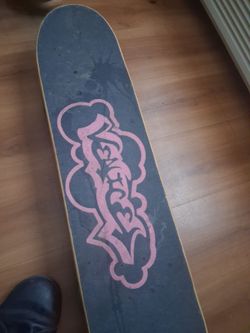Complete  skateboard