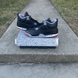 Jordan 4 Bred 
