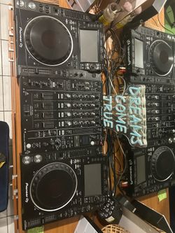 Pioneer 2x CDJ-2000NXS2 + DJM-900NXS2