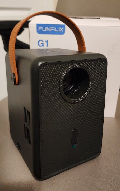 FunFlix G1 Mini Portable 1080P Projector