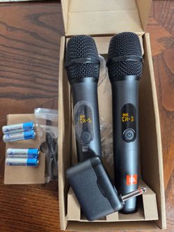 JBL wireless microphone set