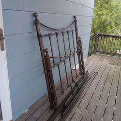 Free Metal Frame