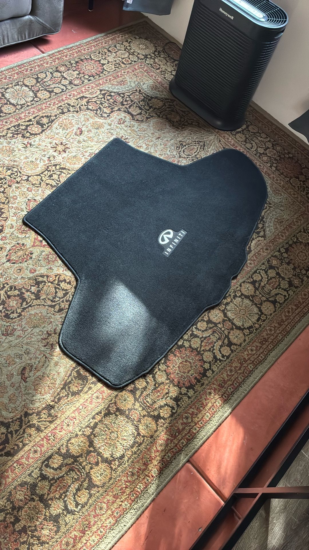 Infiniti Q 50 trunk mat