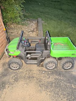 Free two seater car kid ride on