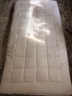 Twin size memory foam mattress