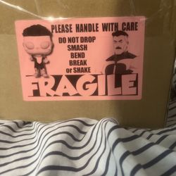 YOUTOOZ Omni-Man & Invincible: Train Scene