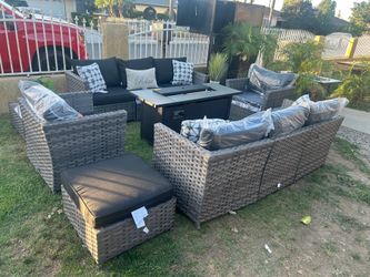 Patio furnitire set outdoor new in the box