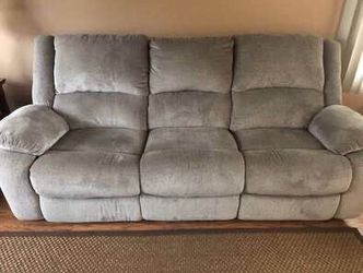 Power Recliner sofa with USB charging ports (87”W x 40”H x 38”D)
