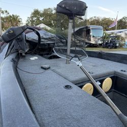 Ranger.  Comanche.   Duel Axel Matching Trailer.