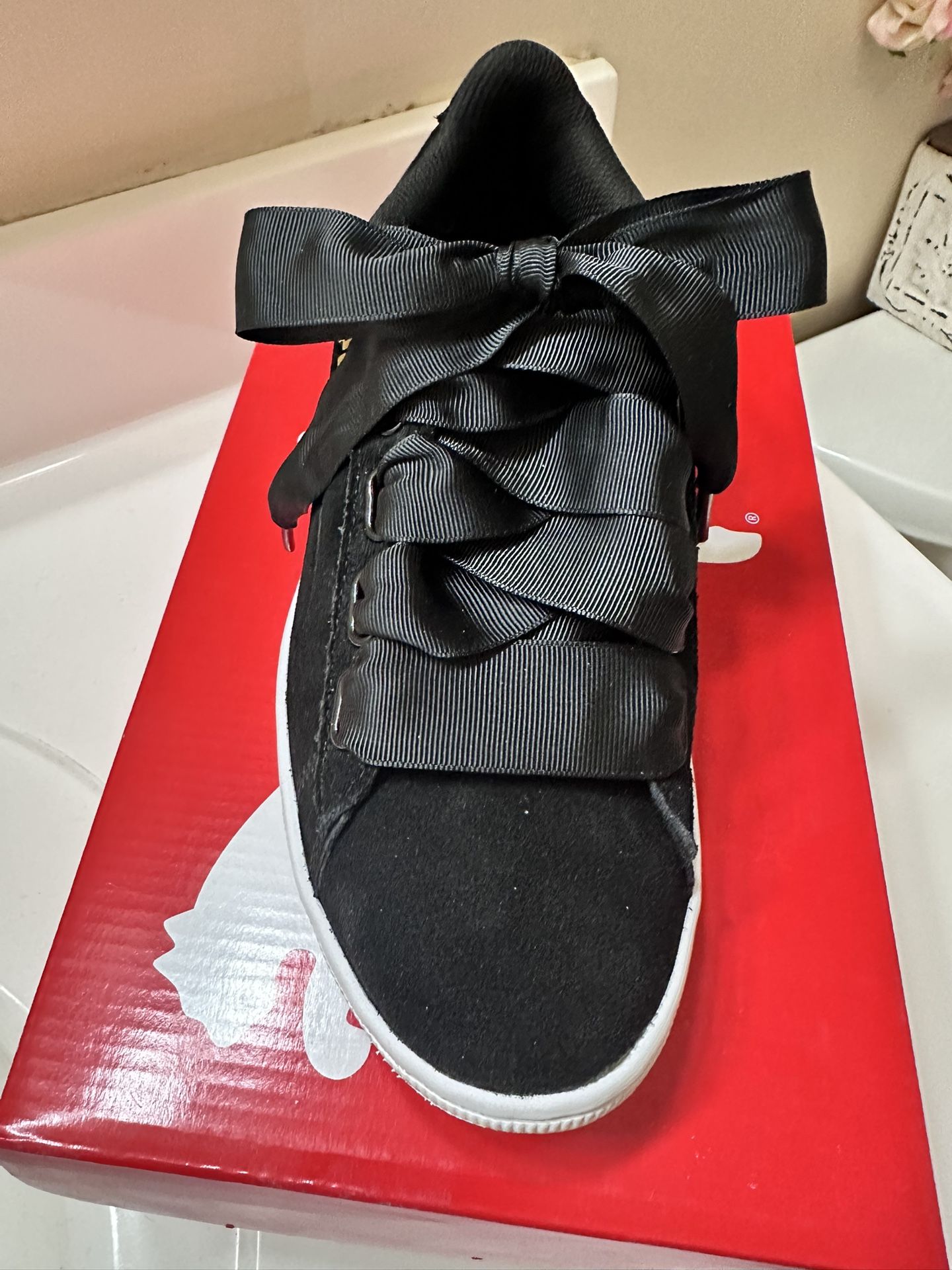 Puma Vikky Ribbon Black Suade Women’s 8