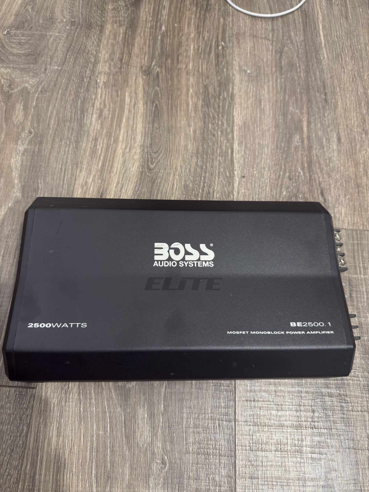 BOSS Audio System BE2500. 1 Color Black. Size 7x12 Inch