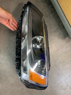 2016 Volkswagen Jetta STI left headlight