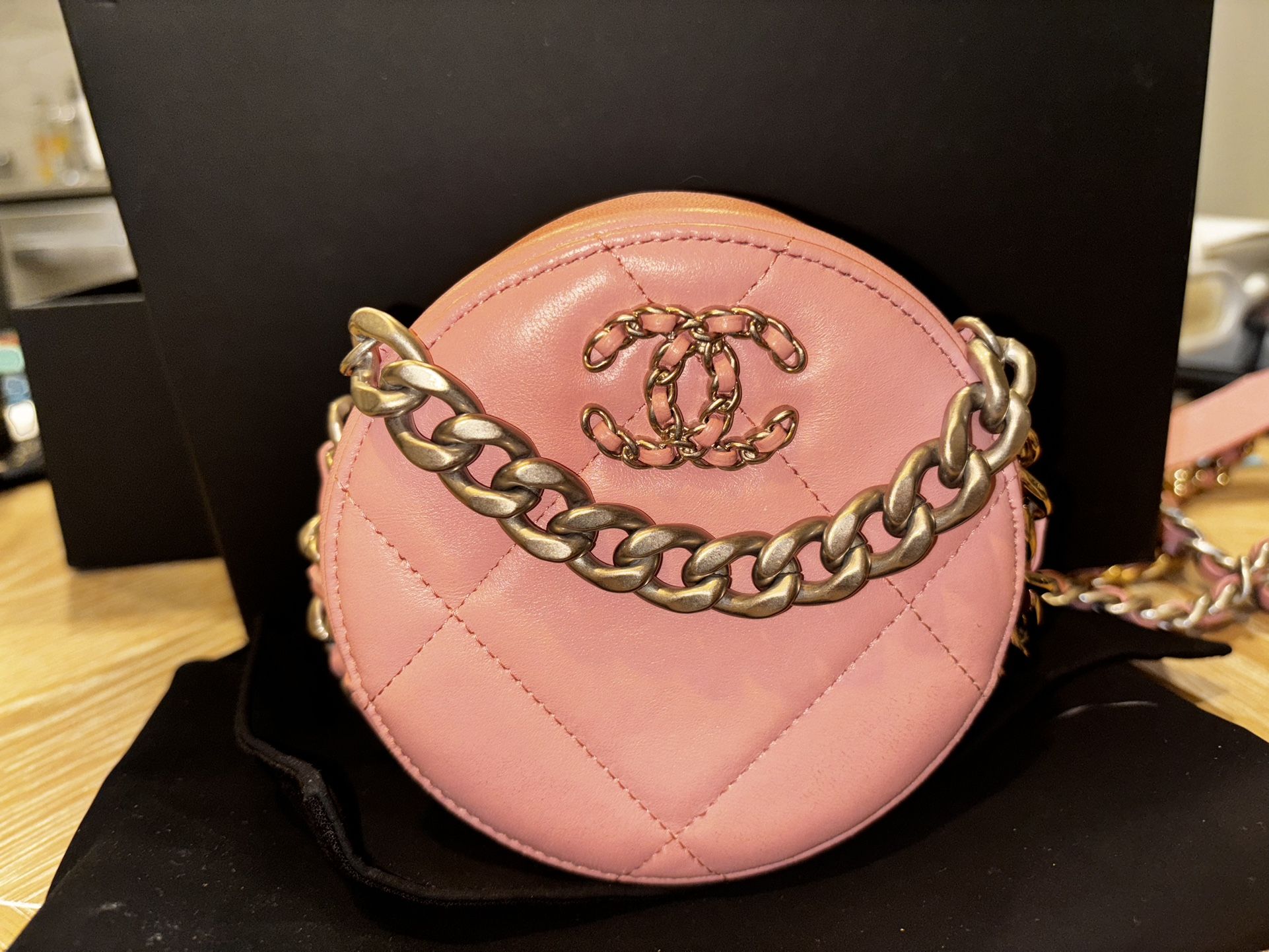 CHANEL PINK CC ROUND MINI LEATHER BAG