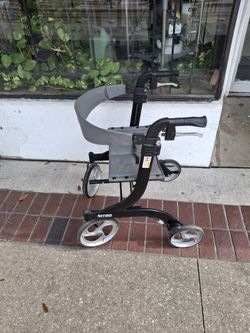 Nitro Drive Seated Walker Pre-owned  