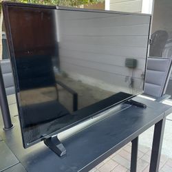 Insignia 40" Class LED - 1080p - HDTV