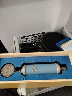 NEED TO SELL ASAP.  BEAUTIFUL BLUEBIRD MIC.