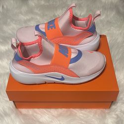 New in box Nike Kids Pink Sneakers size 2