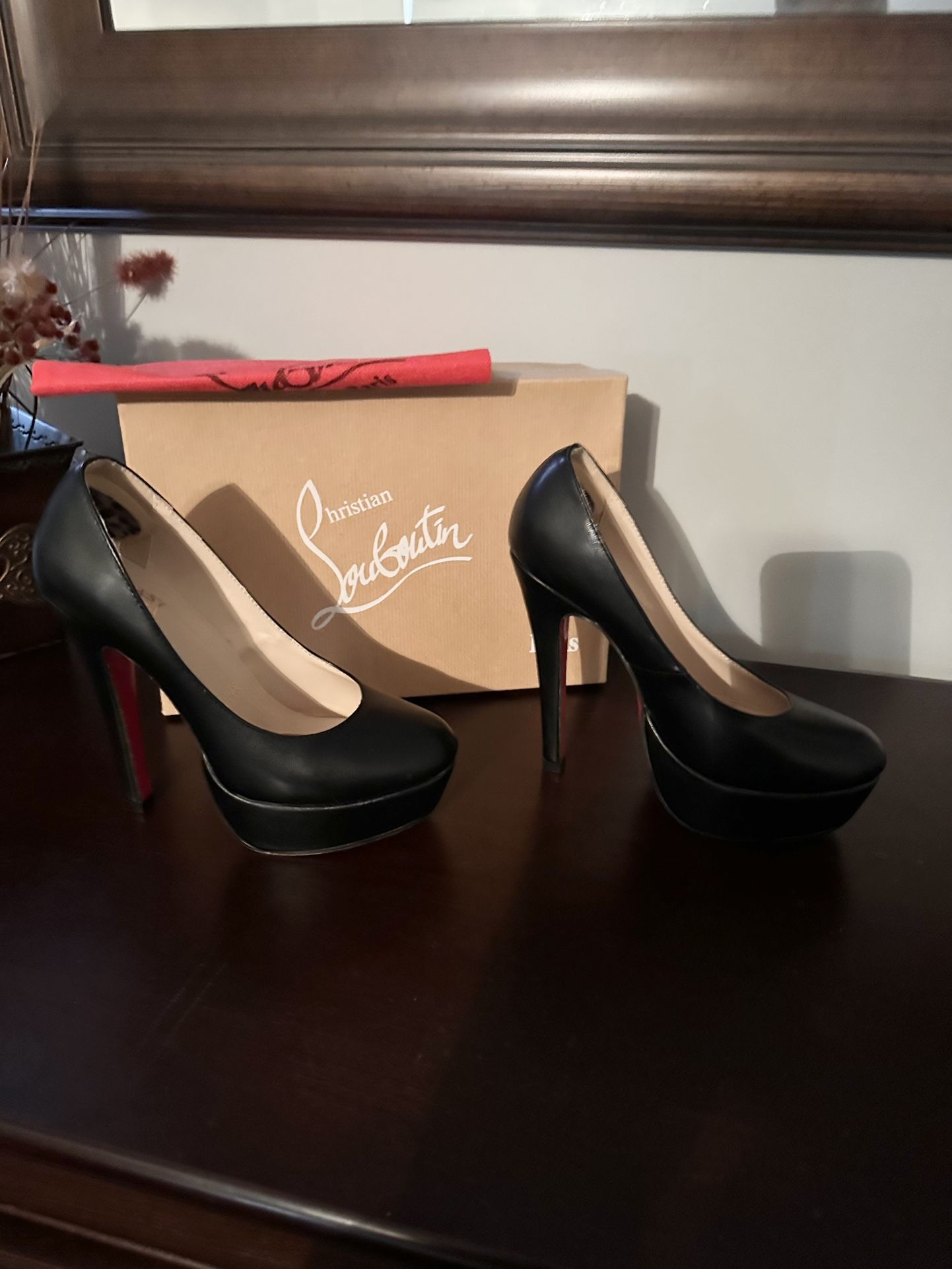 Christian Louboutin Pumps