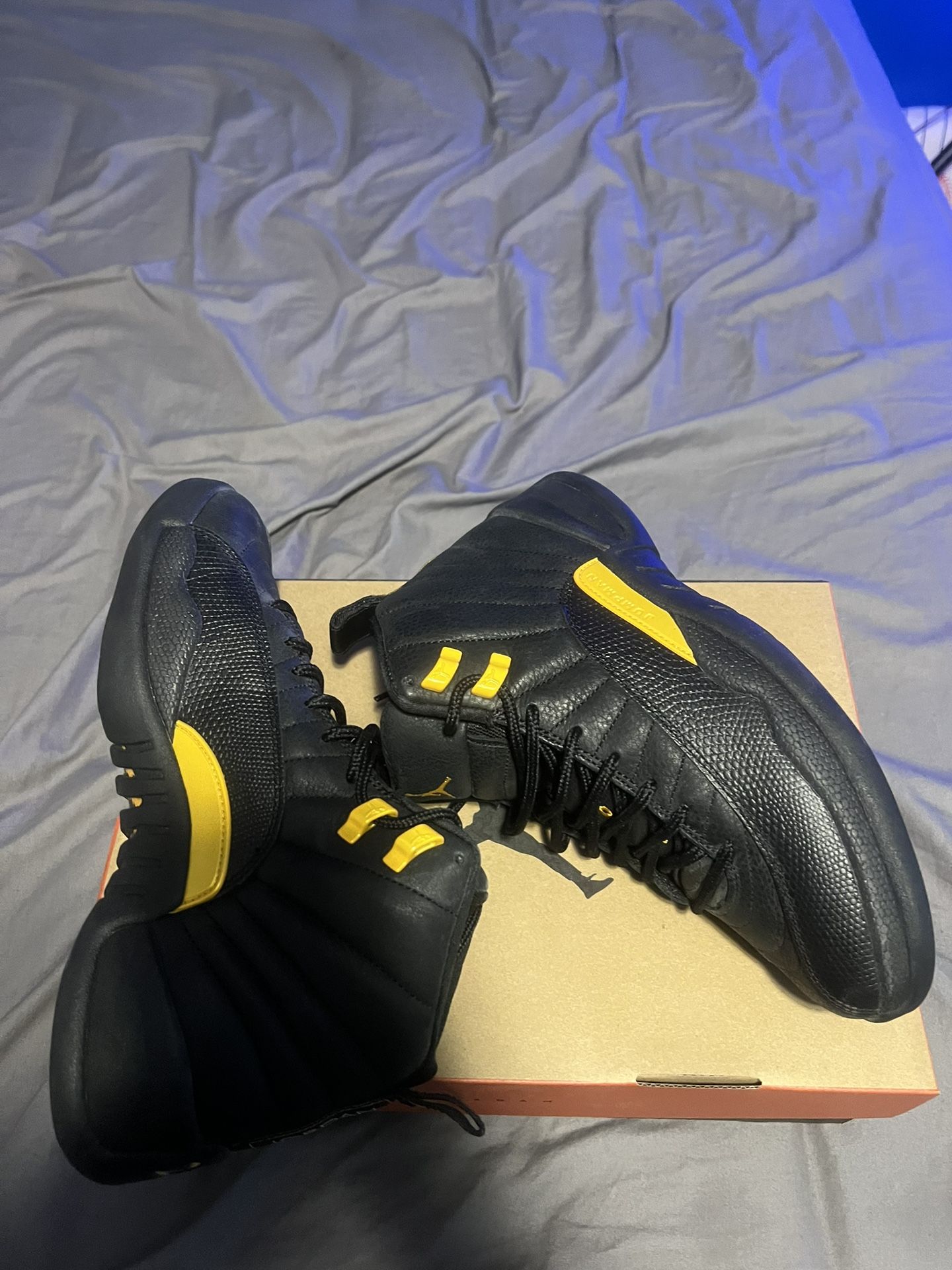 Jordan 12 black Taxi