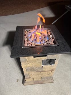 Pillar fire pit
