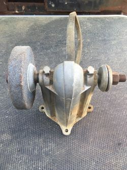 CDC 888 Grinder / Polisher Stand. Spindle turn freely. Mount on a bench top