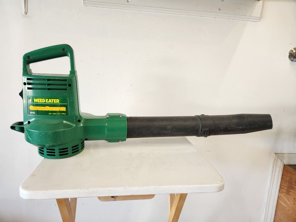 WeedEater Electric Leaf Blower 