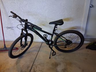NEW Schwinn Sidewinder 26" Mountain Bike - MUST GO