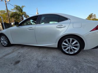 2016 Lexus IS