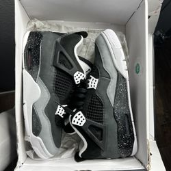 Jordan 4 Retro “Fear”
