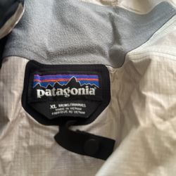 Men’s Patagonia Wind Breaker New 