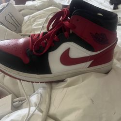 Woman’s Size 9 Nike Air Jordan’s ‘Alternate Bred Toe